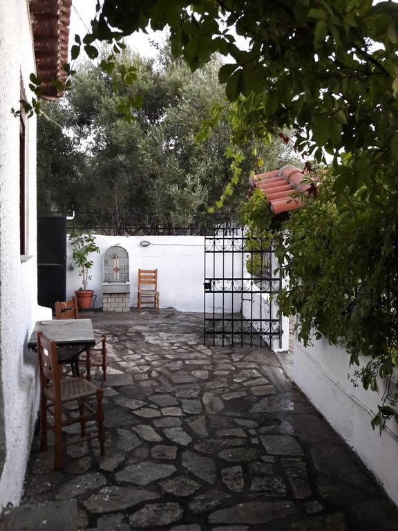 Kesi Holiday Home Potistika Exterior foto
