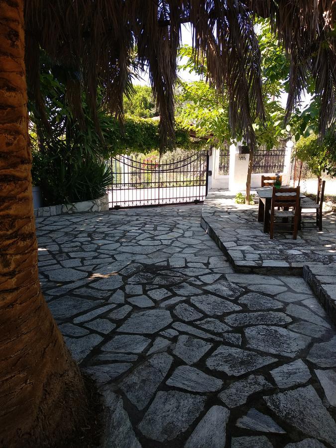 Kesi Holiday Home Potistika Exterior foto